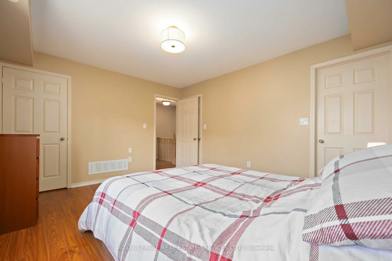 2179, Bur Oak, Greensborough, Markham