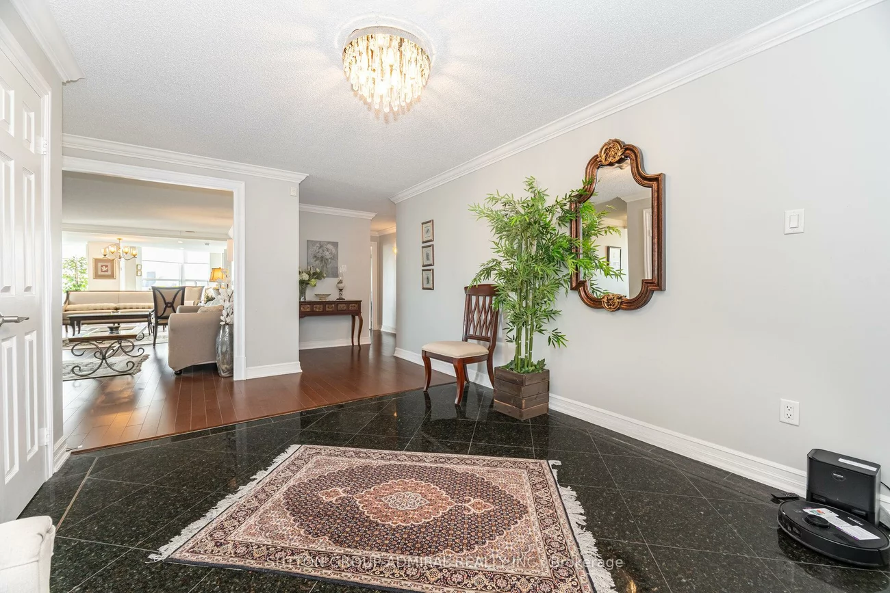 7825, Bayview, Aileen-Willowbrook, Markham