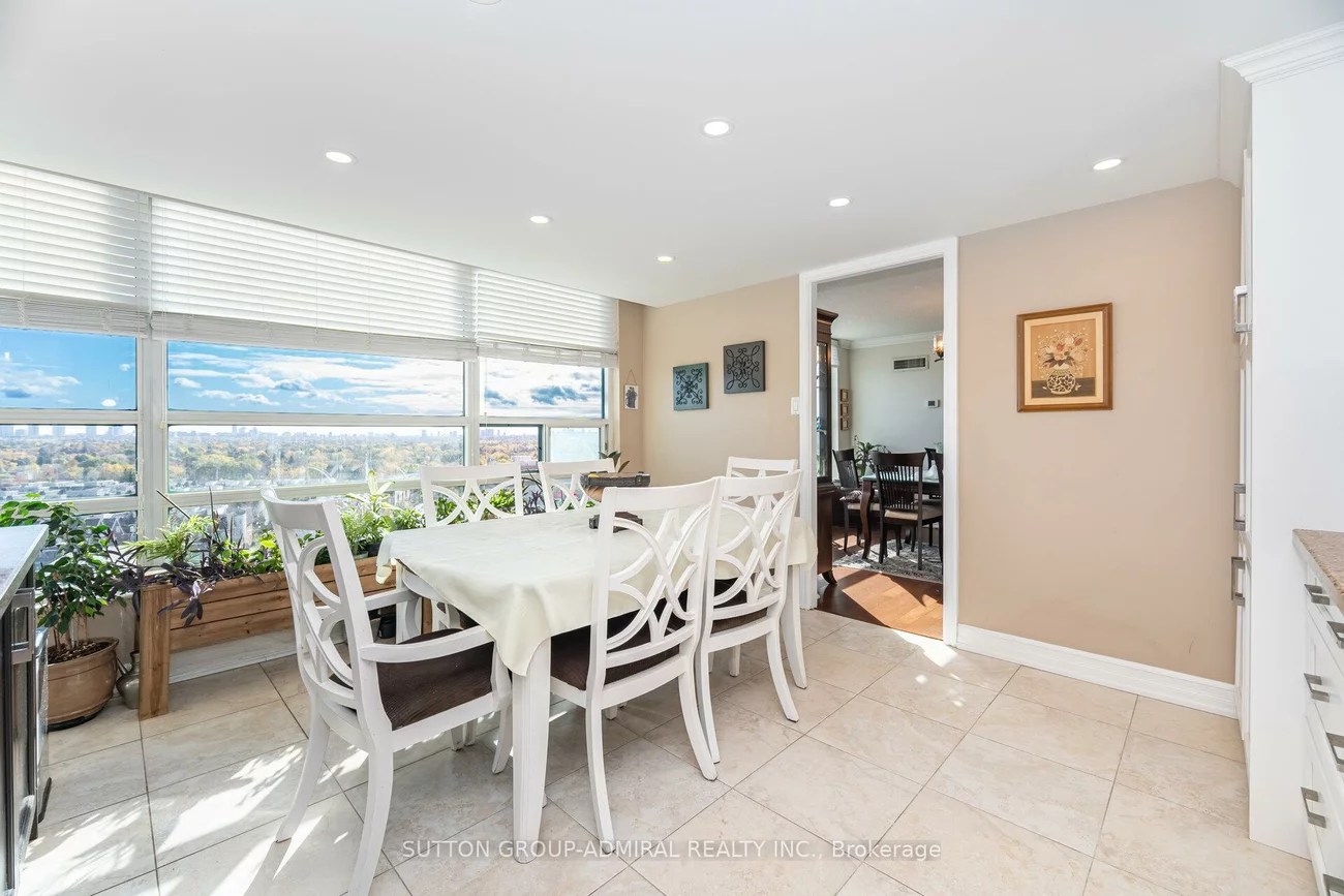 7825, Bayview, Aileen-Willowbrook, Markham