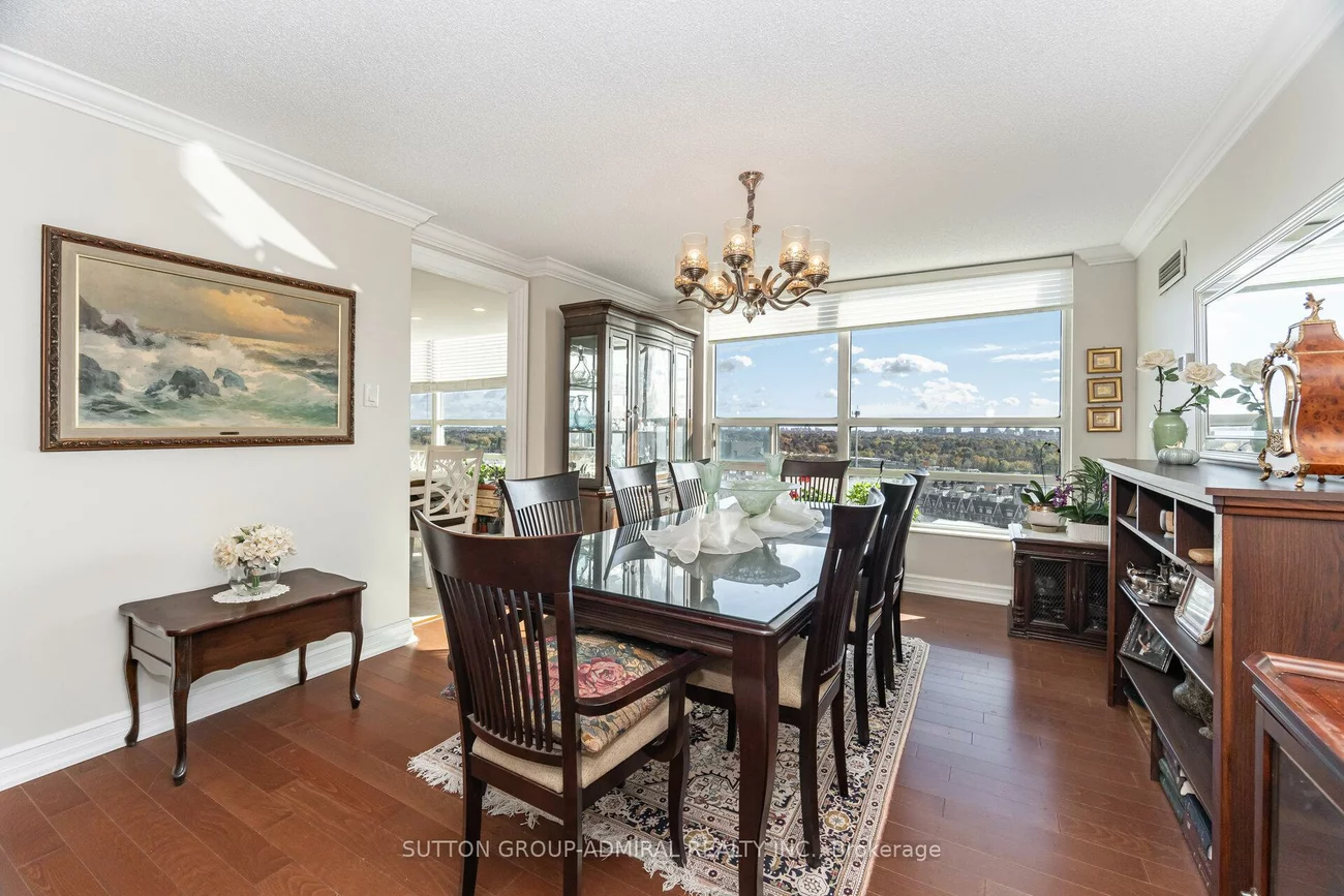 7825, Bayview, Aileen-Willowbrook, Markham