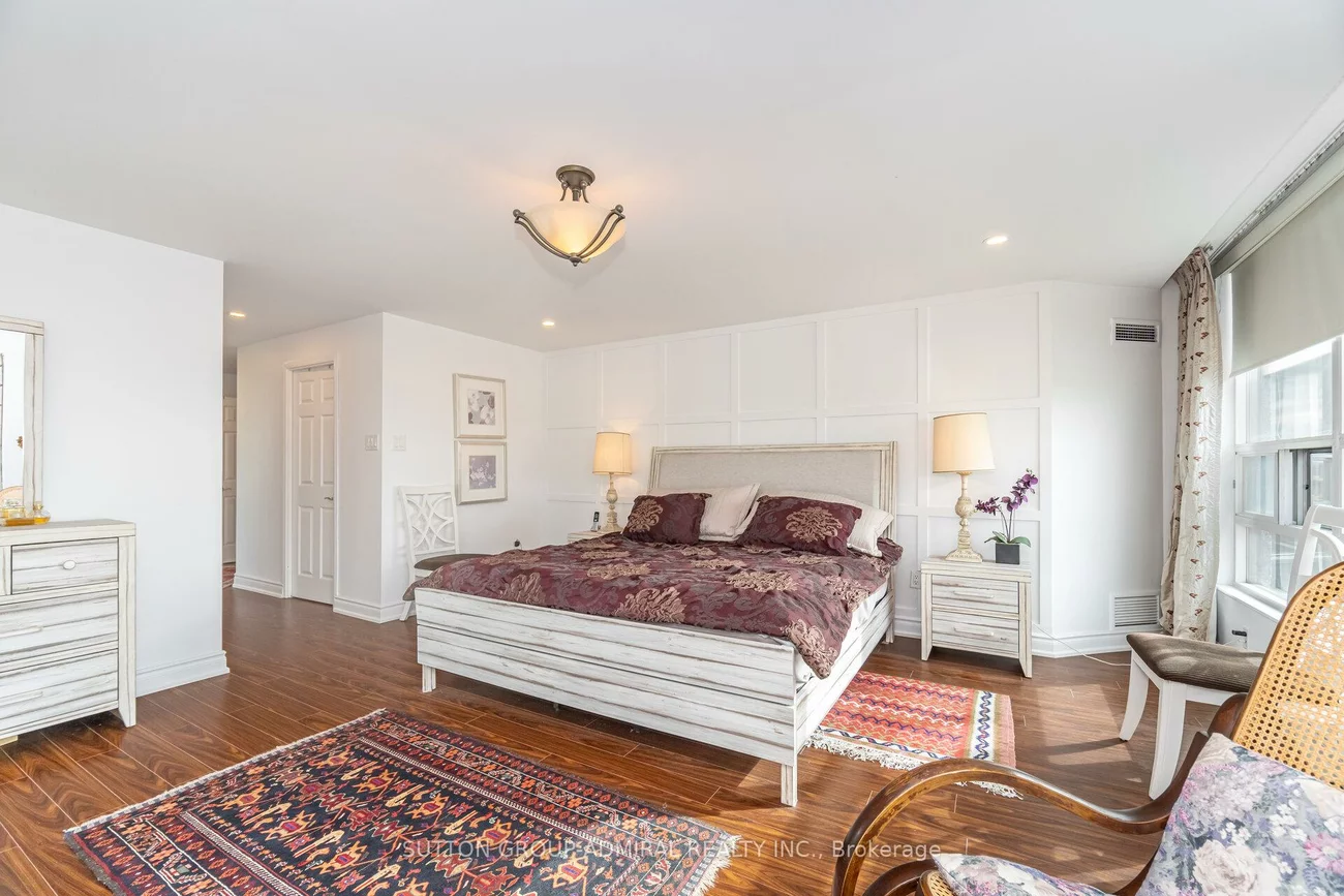 7825, Bayview, Aileen-Willowbrook, Markham