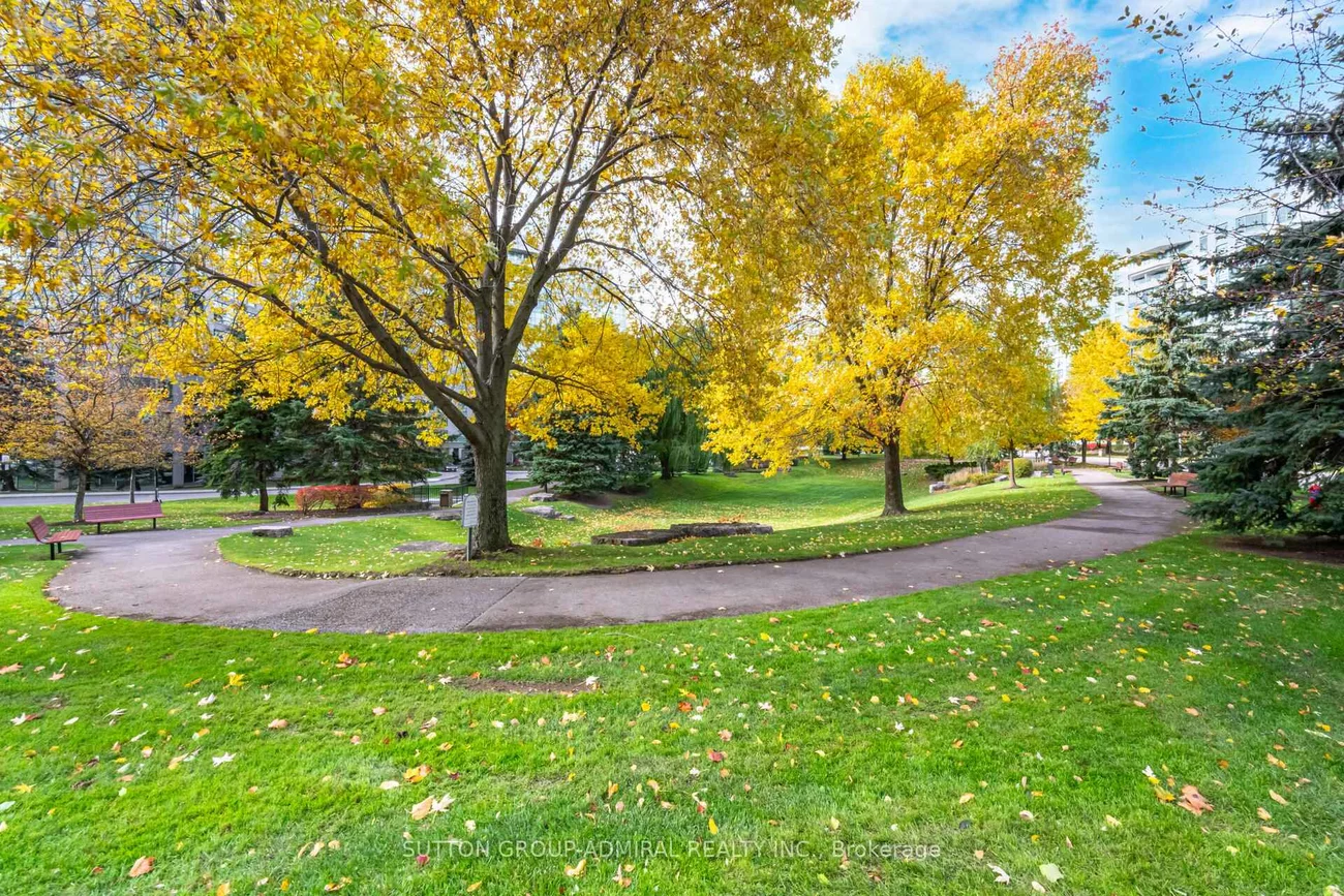 7825, Bayview, Aileen-Willowbrook, Markham