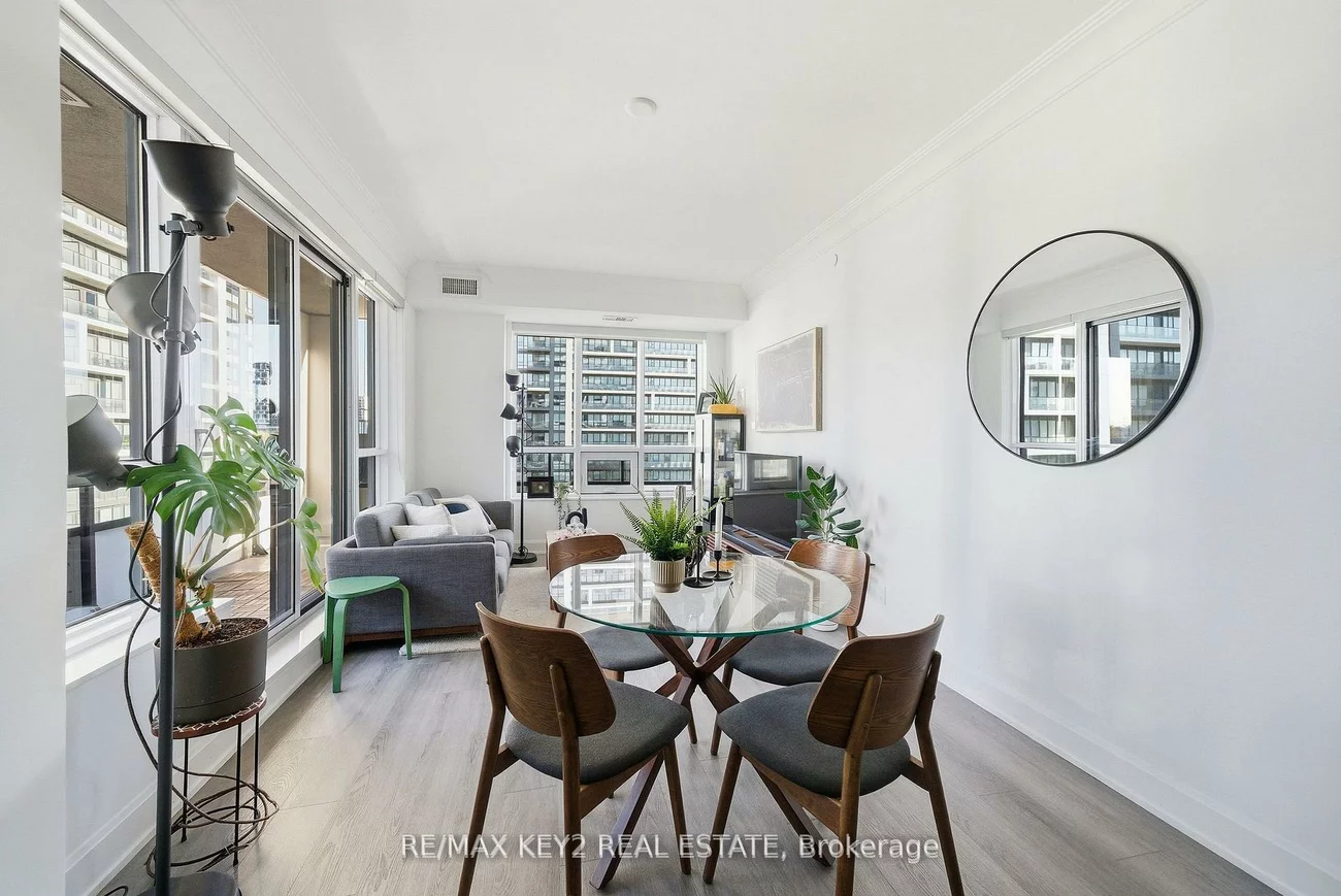 38, Water Walk, Unionville, Markham