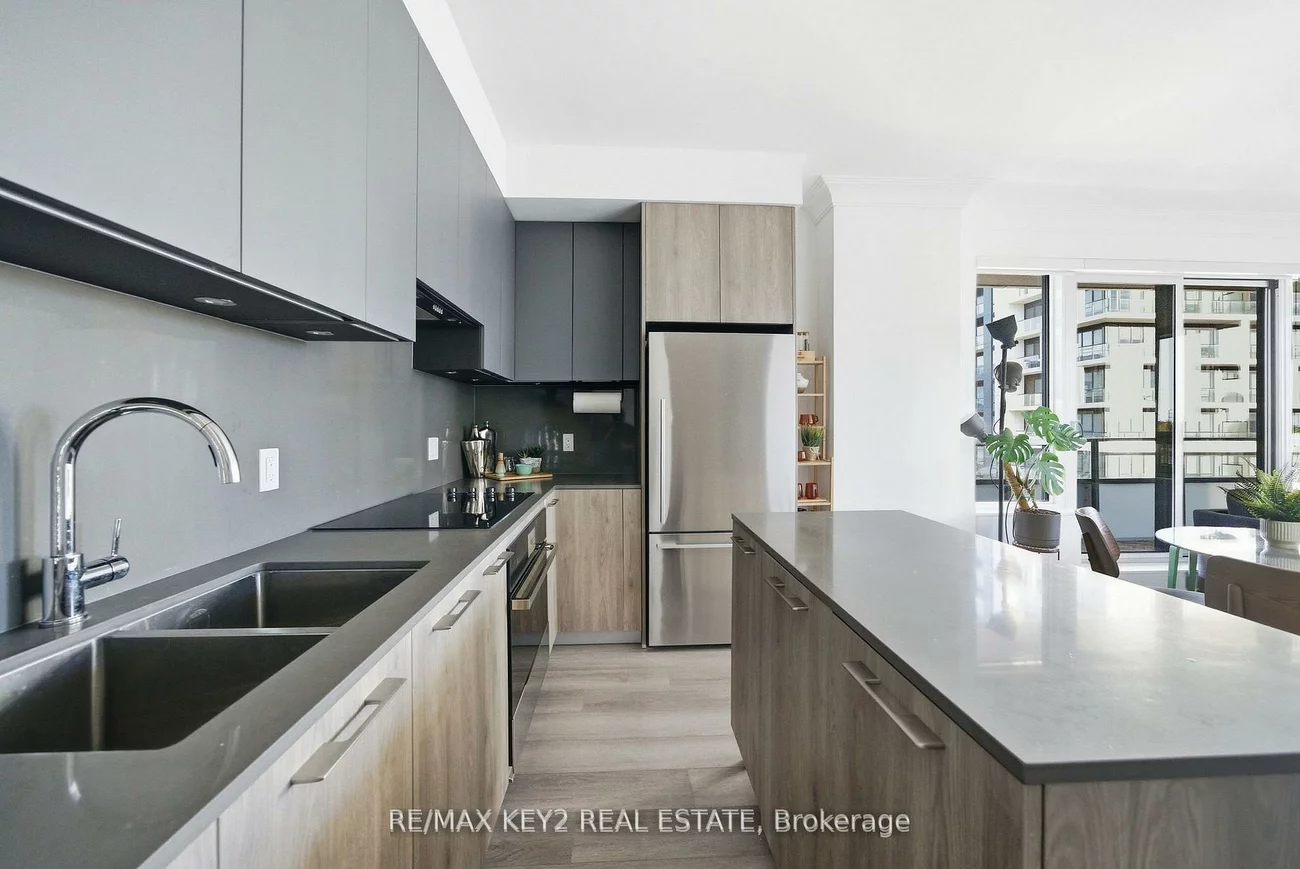 38, Water Walk, Unionville, Markham