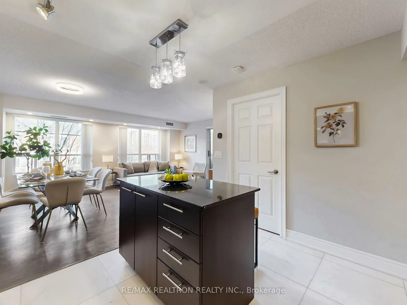 37, Galleria, Commerce Valley, Markham