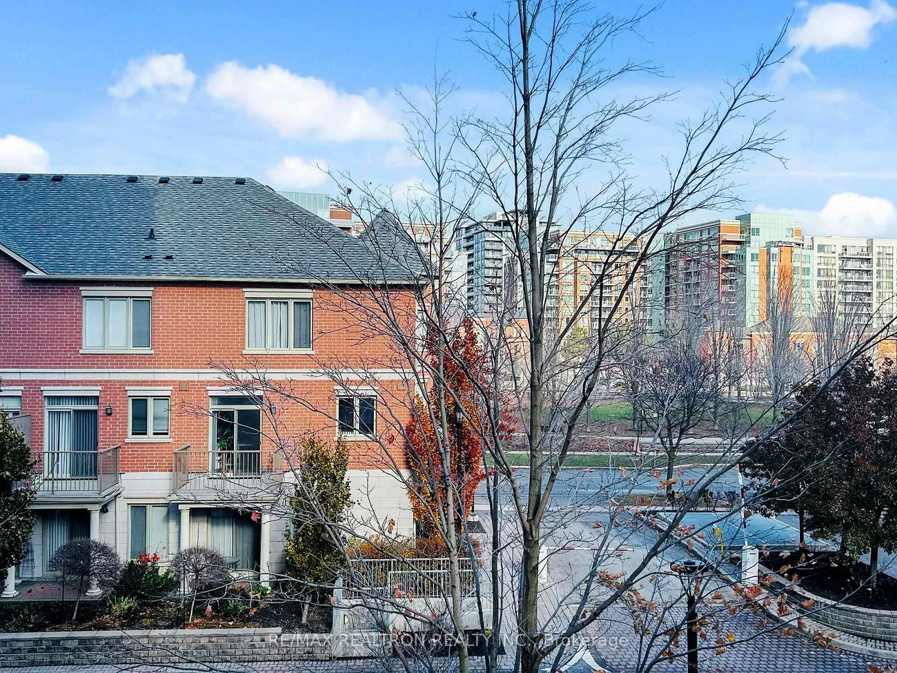 37, Galleria, Commerce Valley, Markham