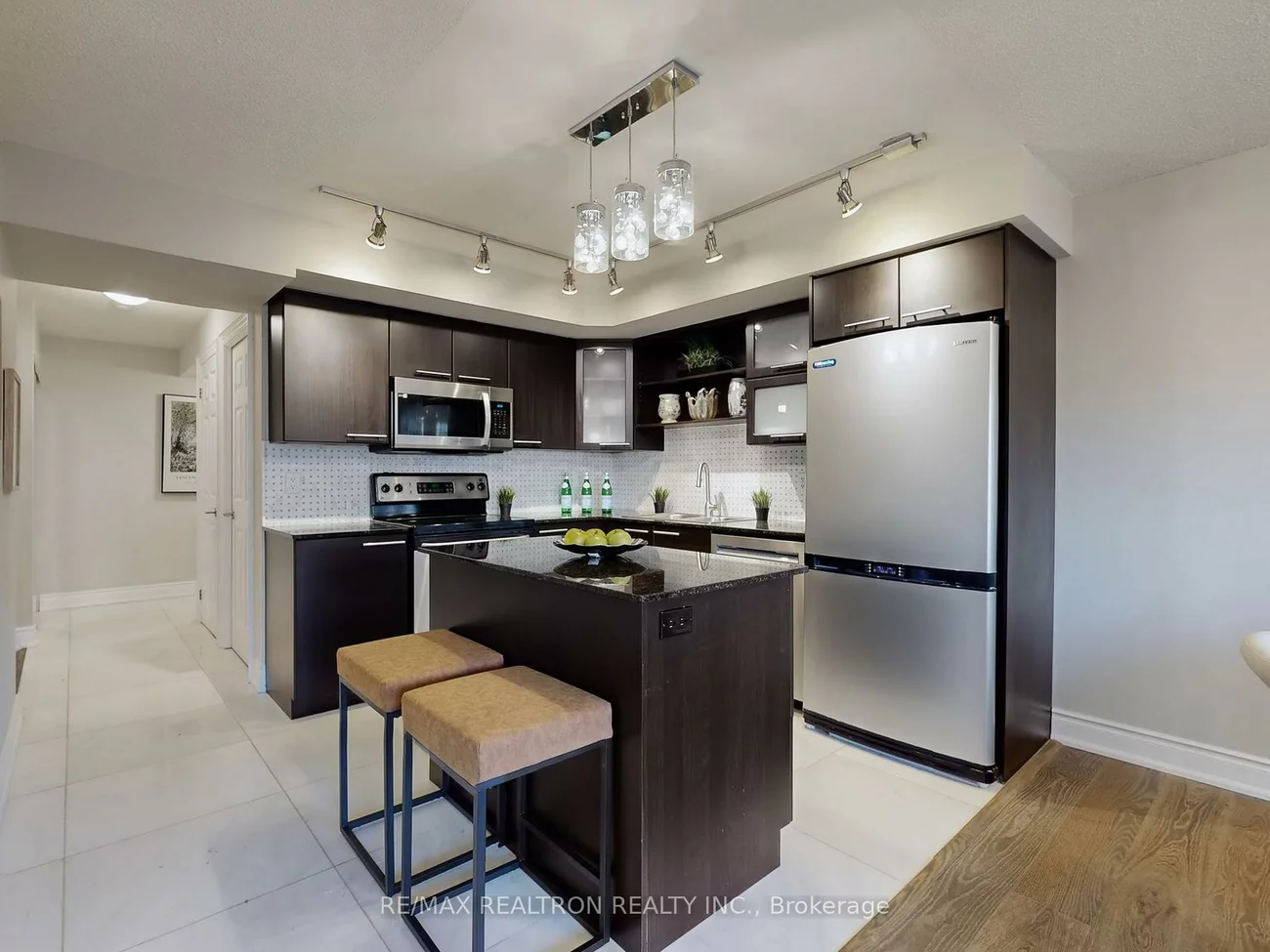 37, Galleria, Commerce Valley, Markham