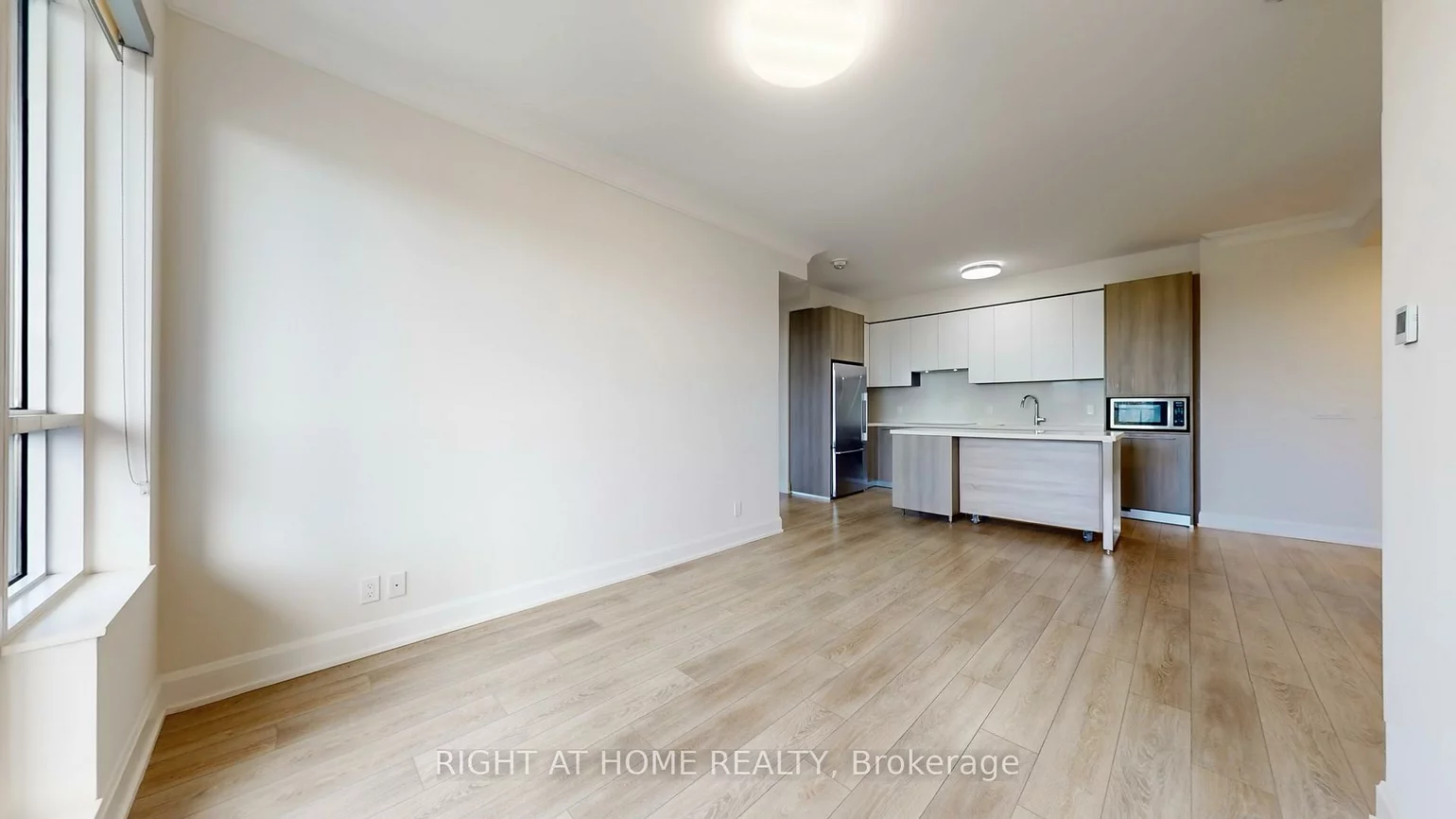 38, Water Walk, Unionville, Markham