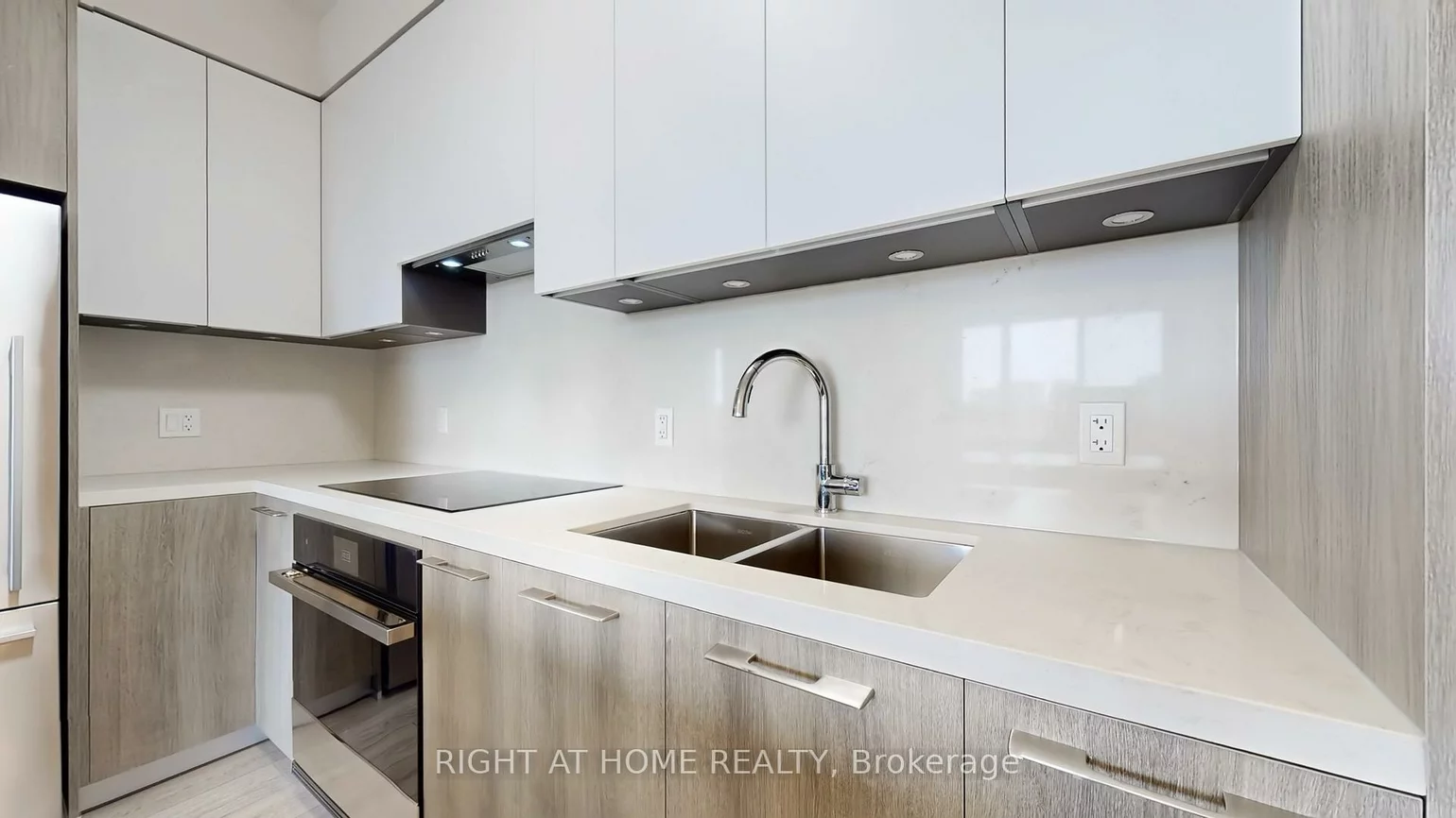 38, Water Walk, Unionville, Markham