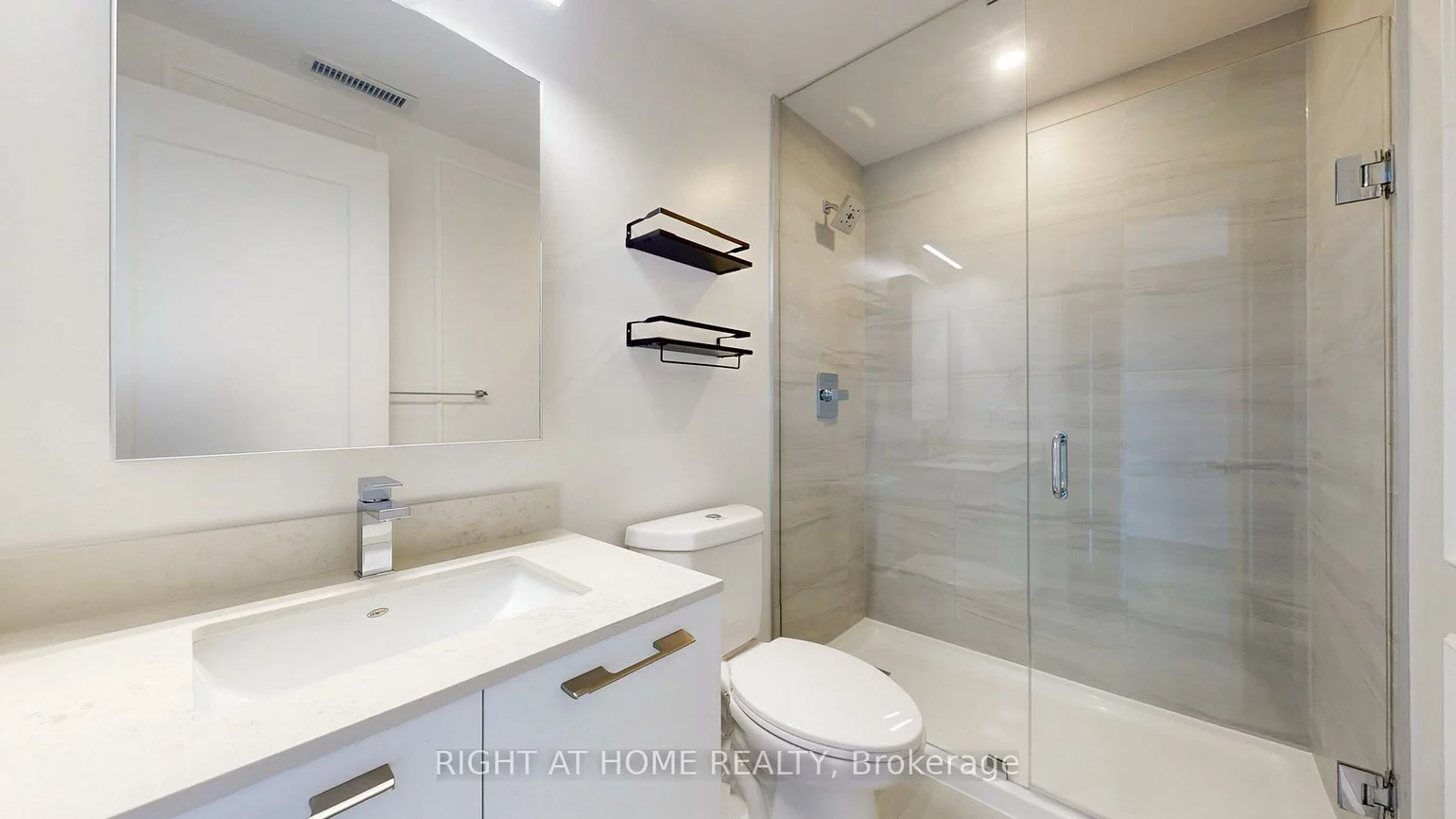 38, Water Walk, Unionville, Markham