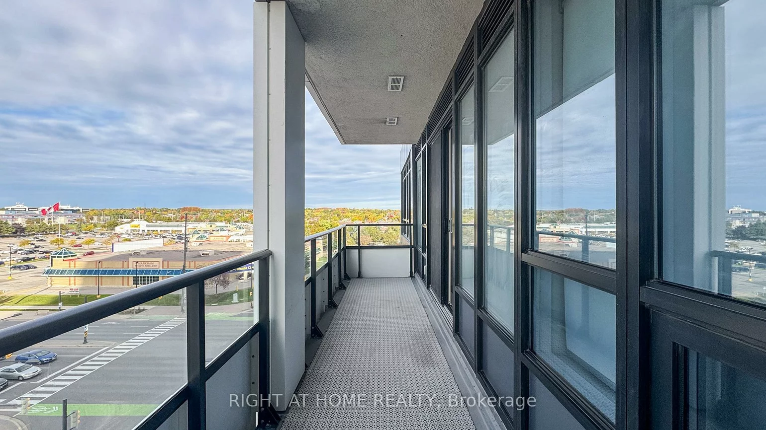 38, Water Walk, Unionville, Markham