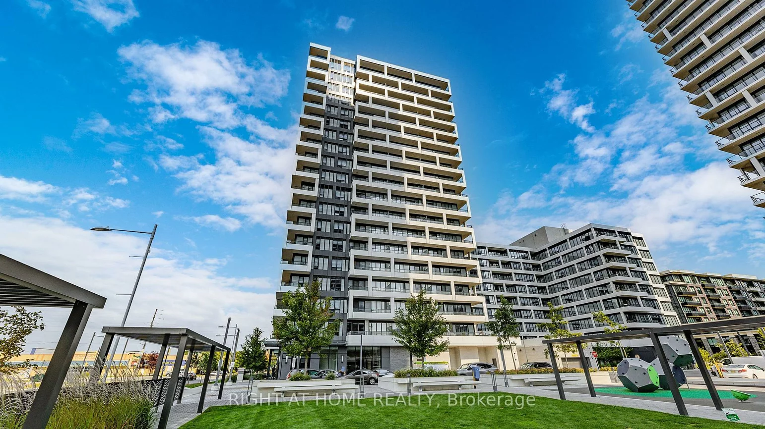 38, Water Walk, Unionville, Markham