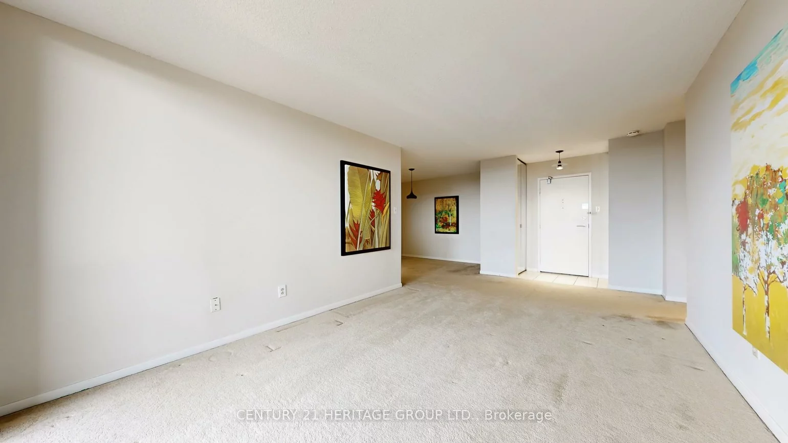 7811, Yonge, Thornhill, Markham