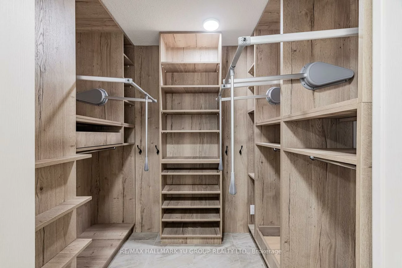 60, Inverlochy, Royal Orchard, Markham