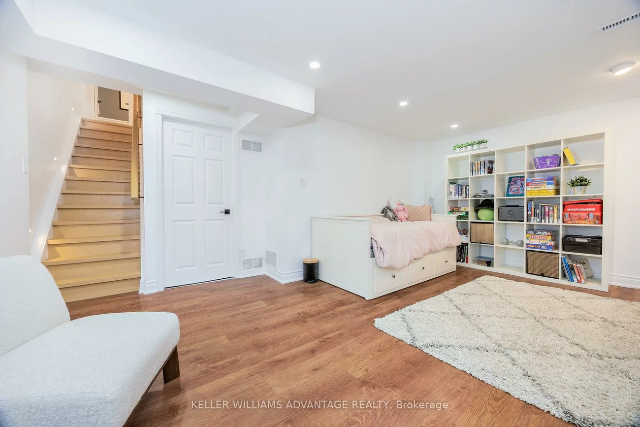 129, Confederation, Thornhill, Markham