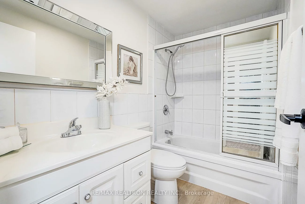 4, Thatchers Mill, Bullock, Markham