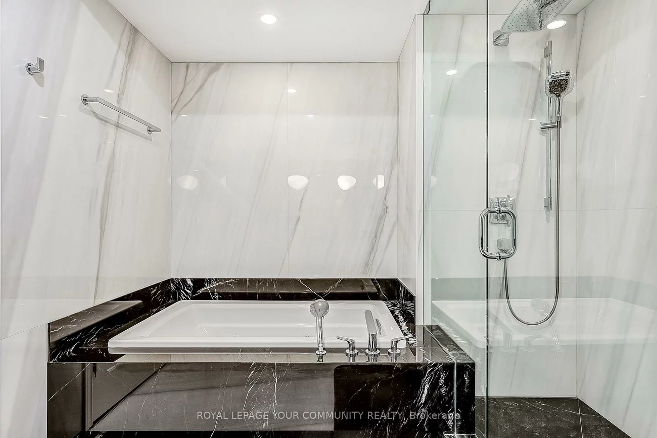 7071, Bayview, Bayview Glen, Markham