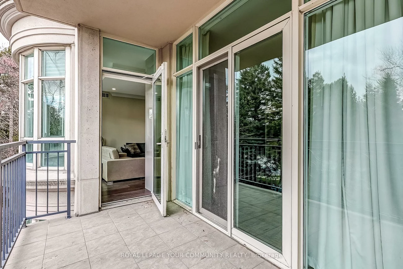 7071, Bayview, Bayview Glen, Markham