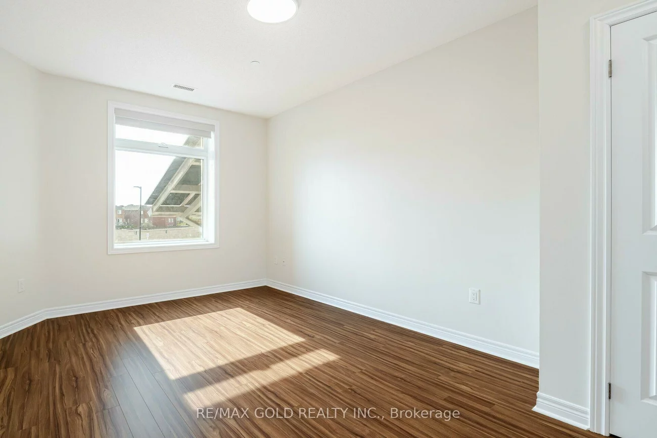 39, New Delhi, Cedarwood, Markham