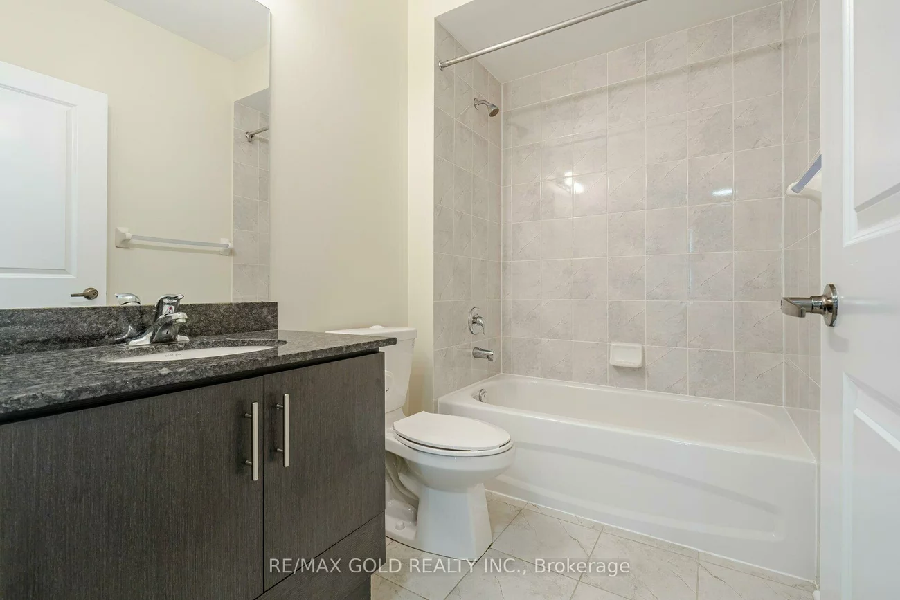 39, New Delhi, Cedarwood, Markham