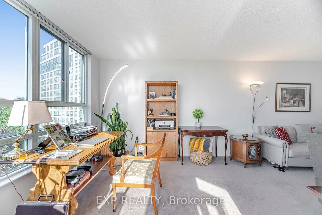 7825, Bayview, Aileen-Willowbrook, Markham