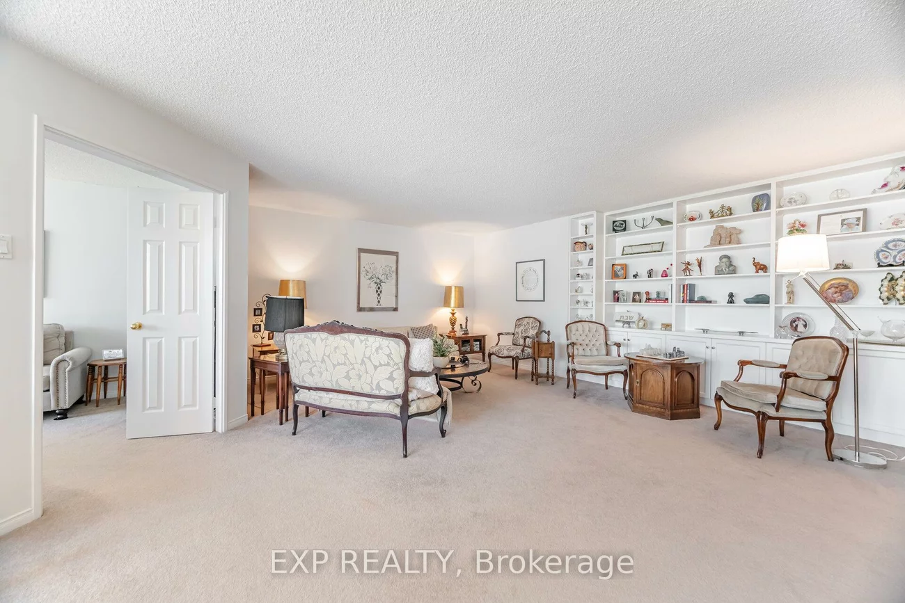 7825, Bayview, Aileen-Willowbrook, Markham