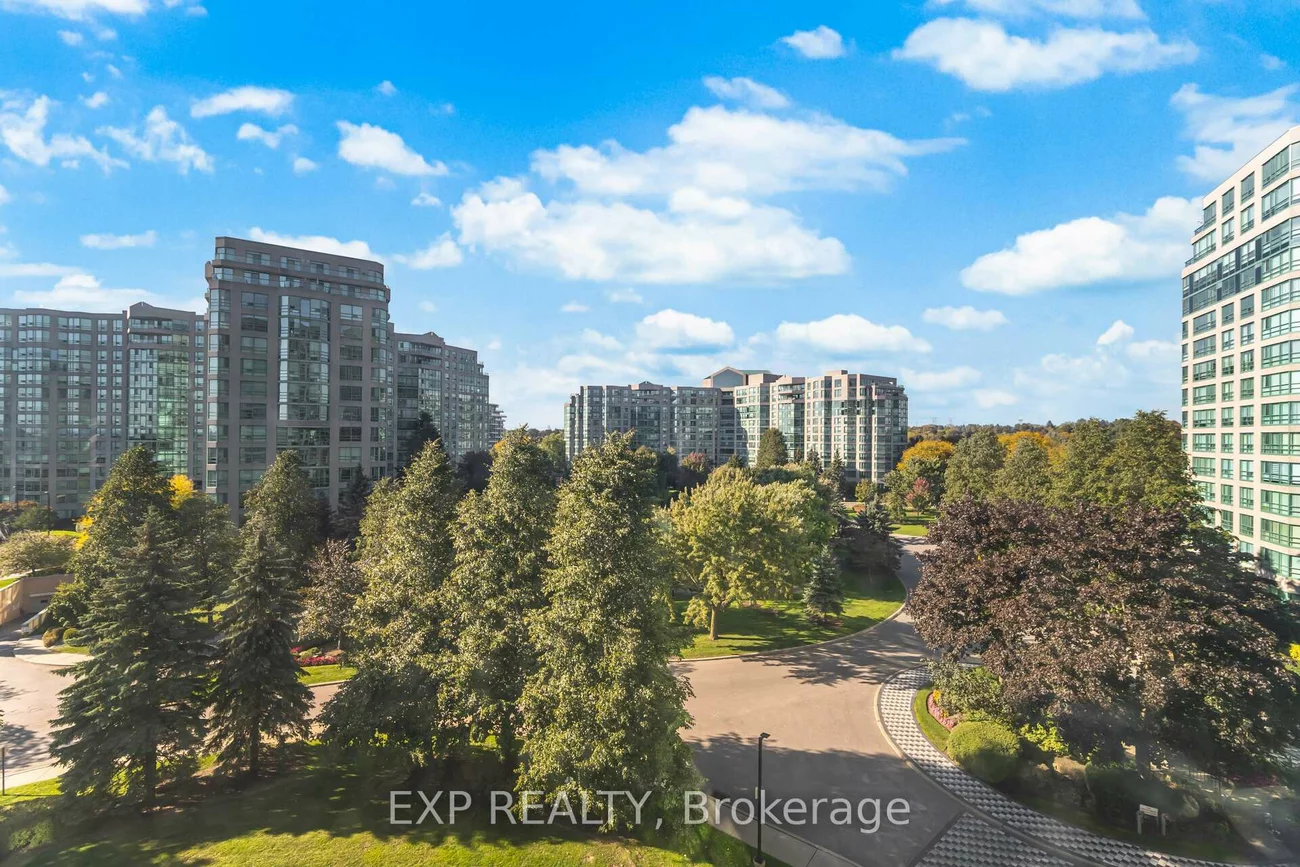7825, Bayview, Aileen-Willowbrook, Markham