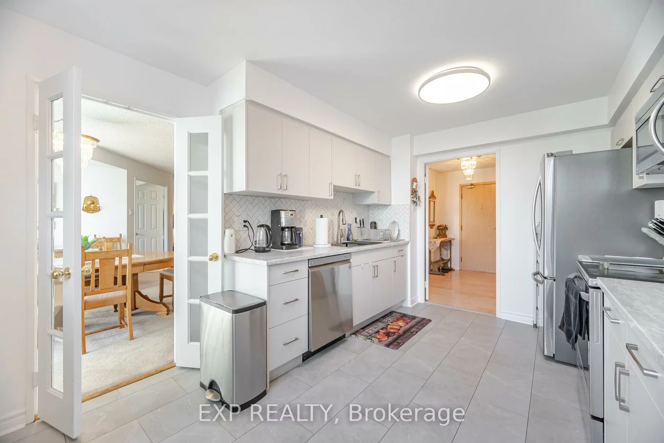 7825, Bayview, Aileen-Willowbrook, Markham