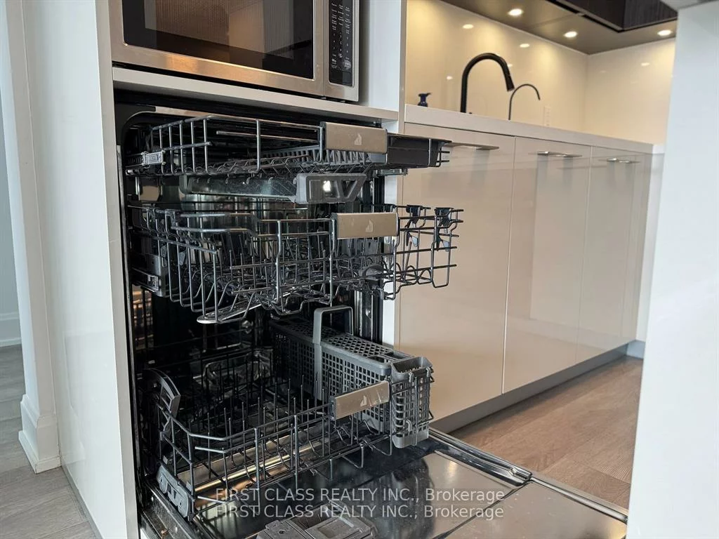 8, Water Walk, Unionville, Markham