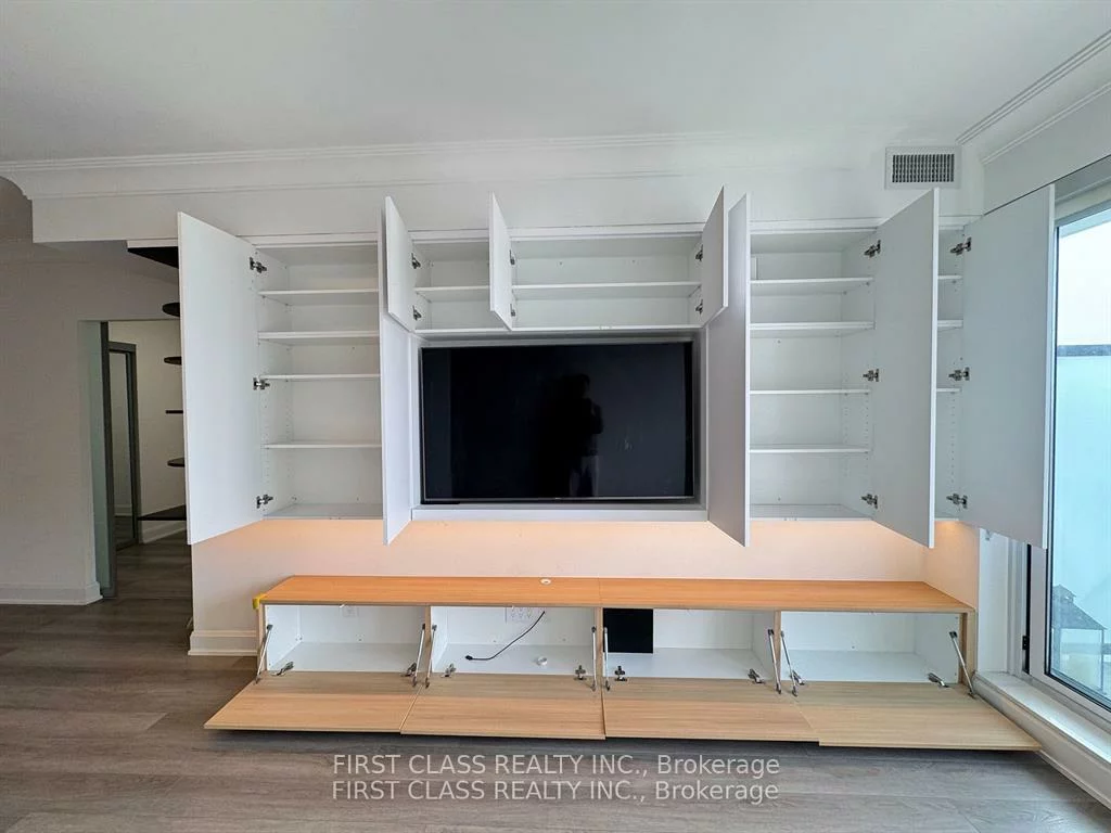 8, Water Walk, Unionville, Markham