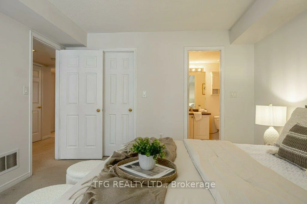 148, Louisburg, Greensborough, Markham