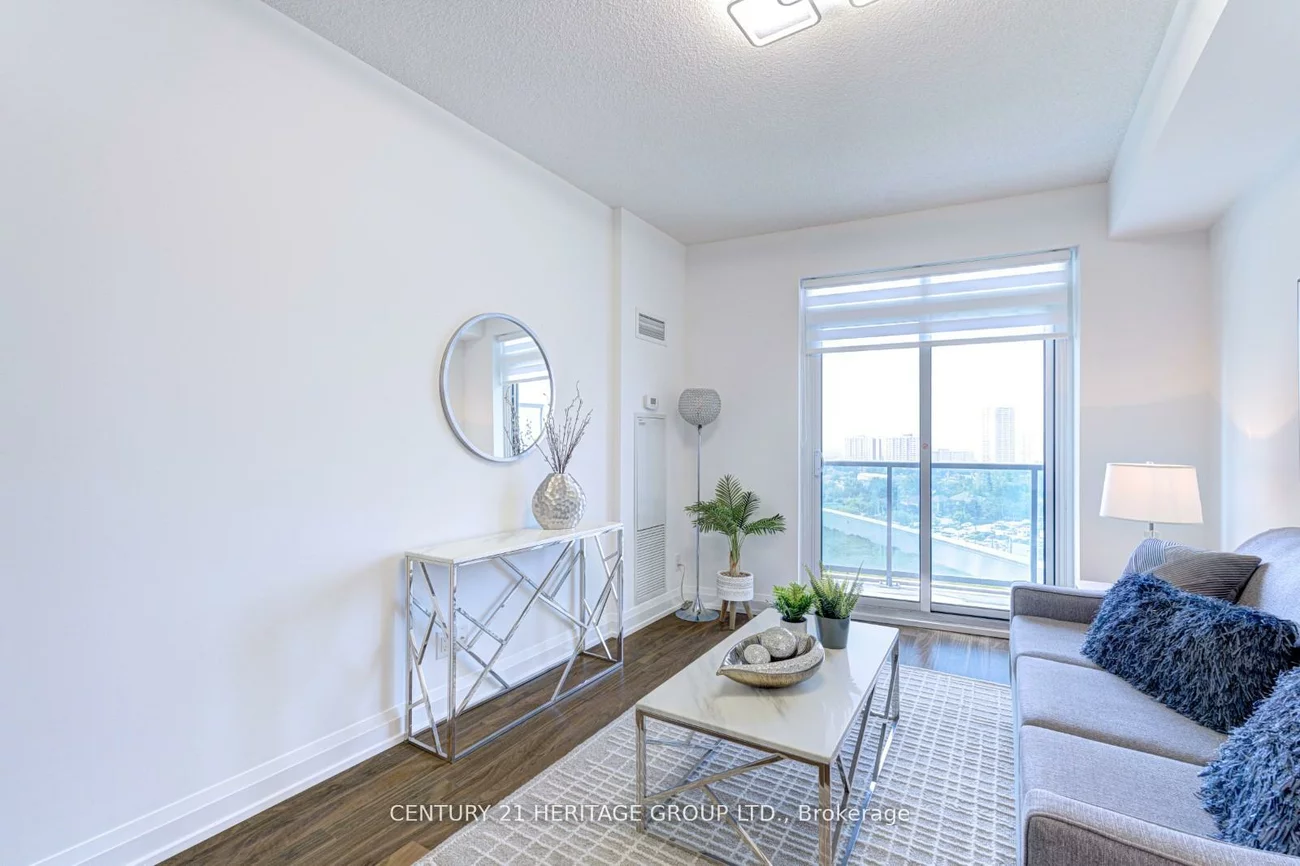 7171, Yonge, Grandview, Markham