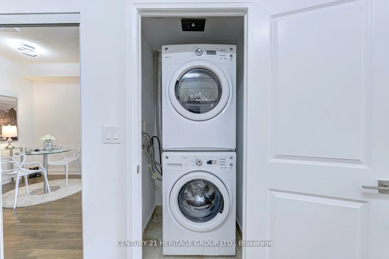 7171, Yonge, Grandview, Markham