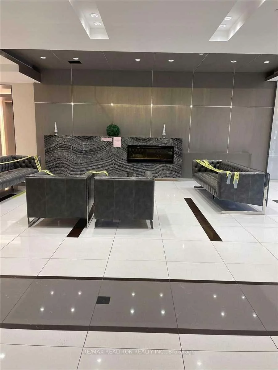 7165, Yonge, Grandview, Markham