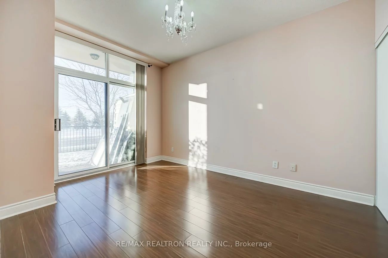 37, Galleria, Commerce Valley, Markham