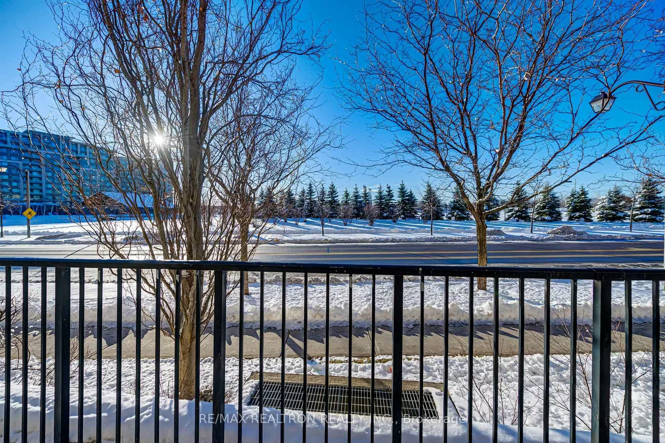 37, Galleria, Commerce Valley, Markham