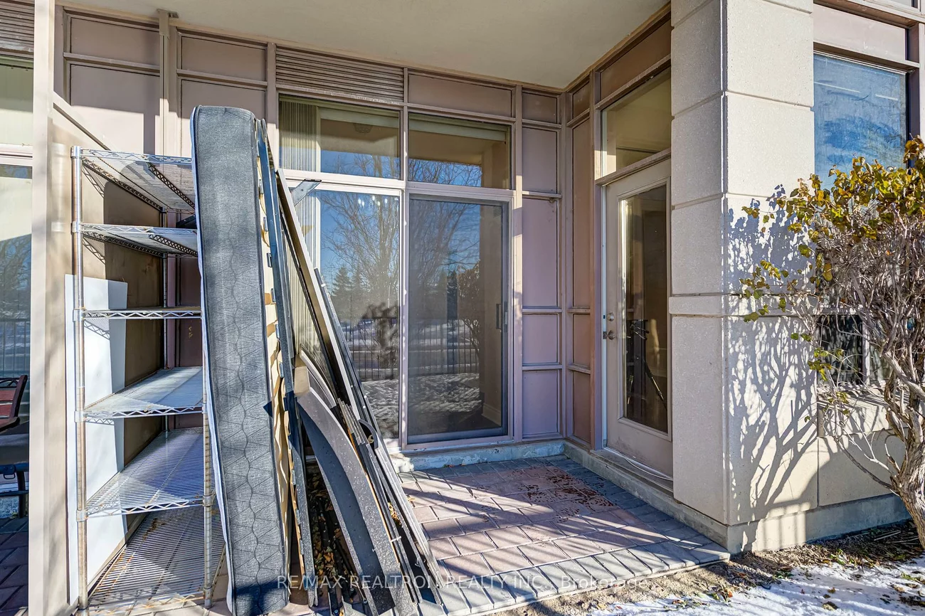 37, Galleria, Commerce Valley, Markham