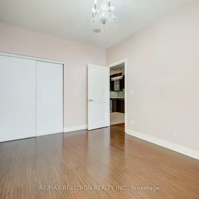 37, Galleria, Commerce Valley, Markham