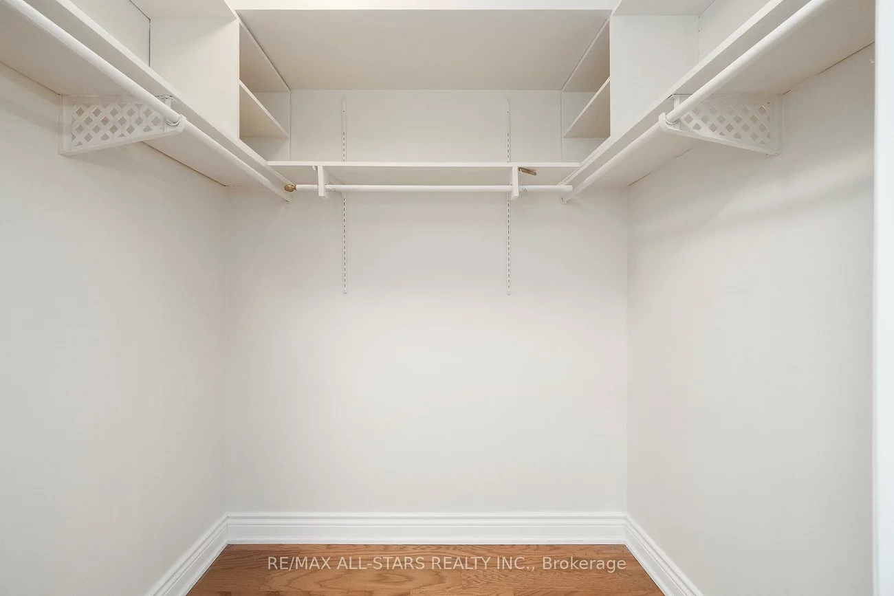 610, Bullock, Markville, Markham