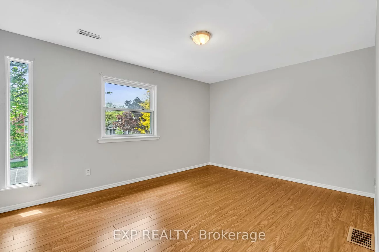 22, Niles, Aileen-Willowbrook, Markham