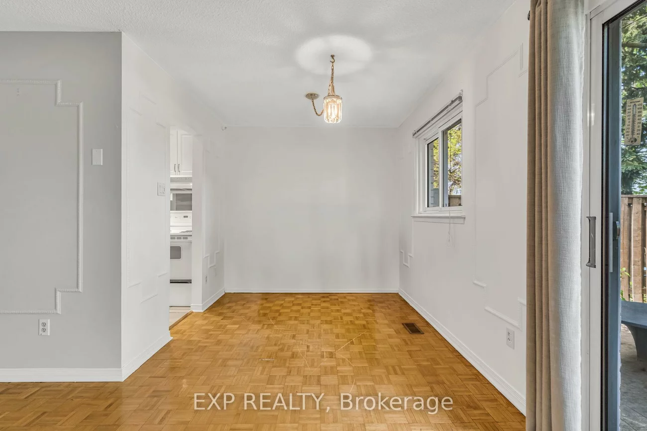 22, Niles, Aileen-Willowbrook, Markham