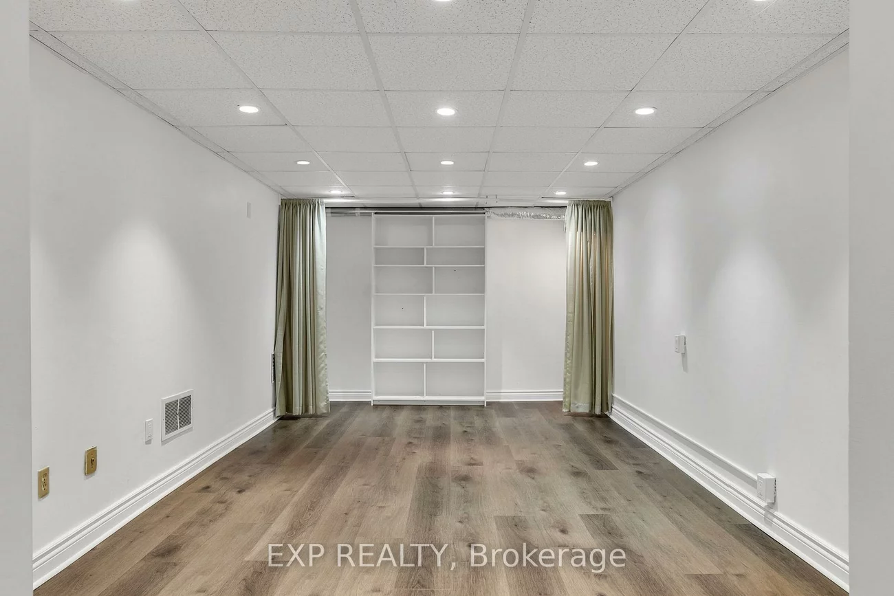 22, Niles, Aileen-Willowbrook, Markham