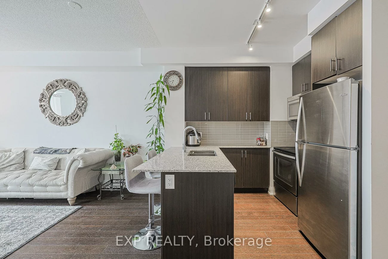 9582, Markham, Wismer, Markham