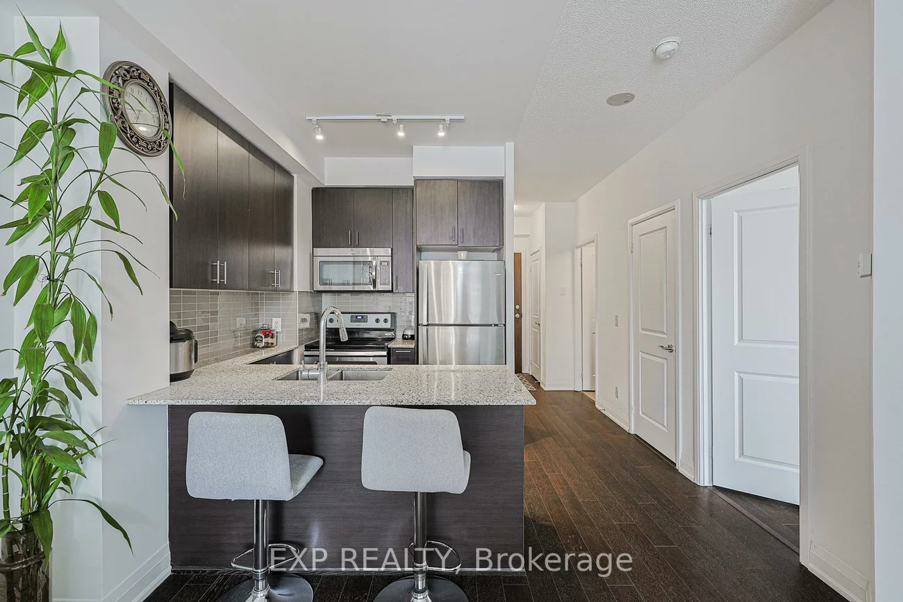 9582, Markham, Wismer, Markham