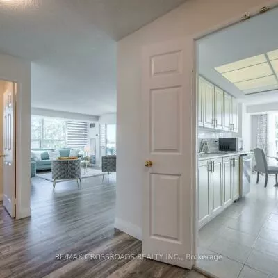 7825, Bayview, Aileen-Willowbrook, Markham