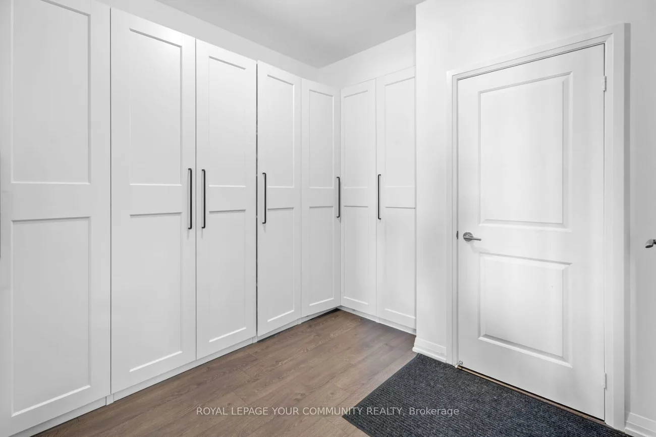 9560, Markham, Wismer, Markham