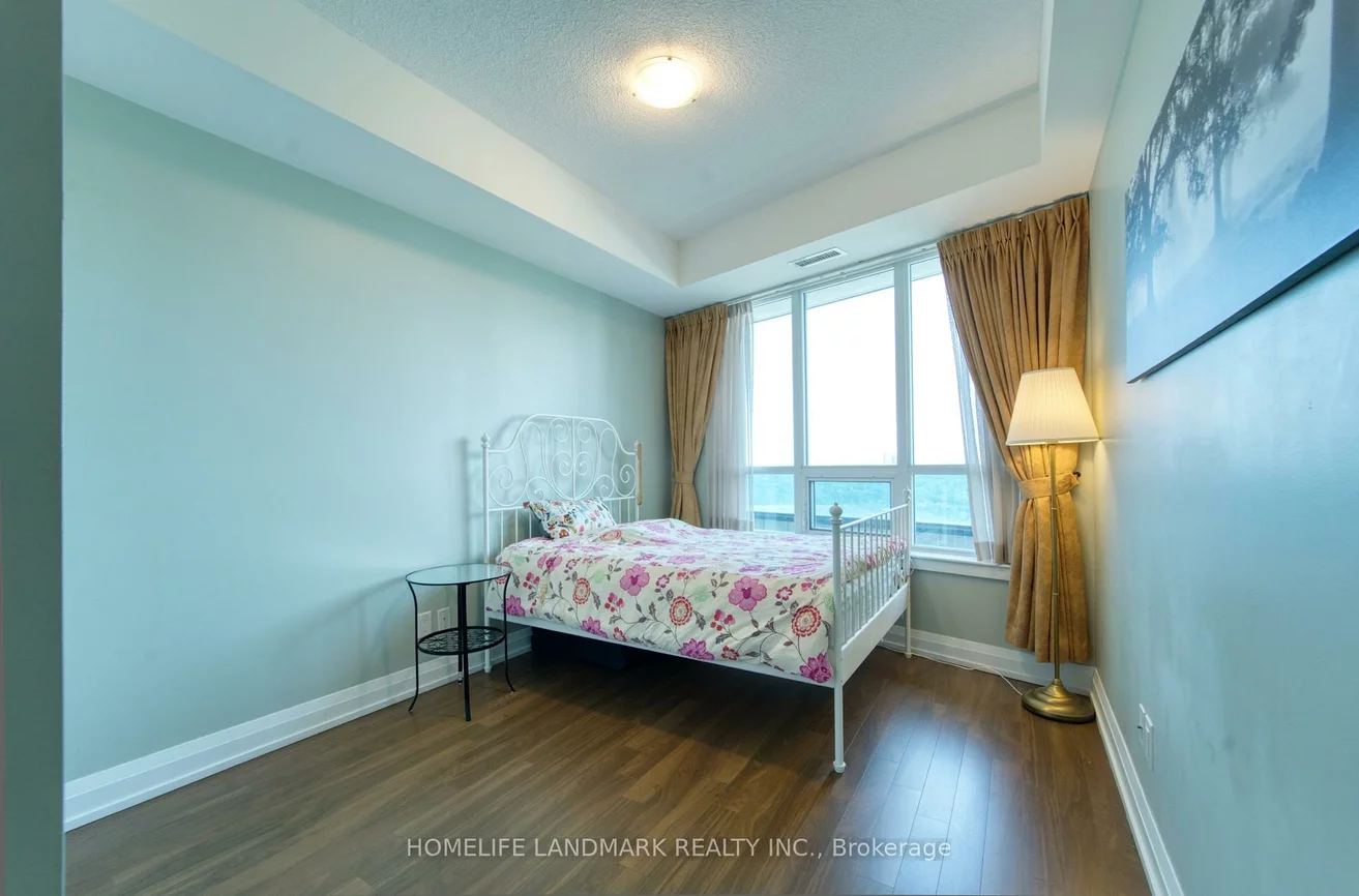 7171, Yonge, Thornhill, Markham