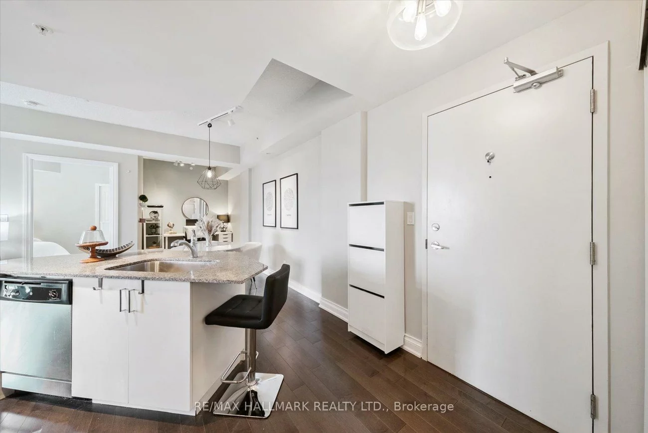 68, Main, Old Markham Village, Markham