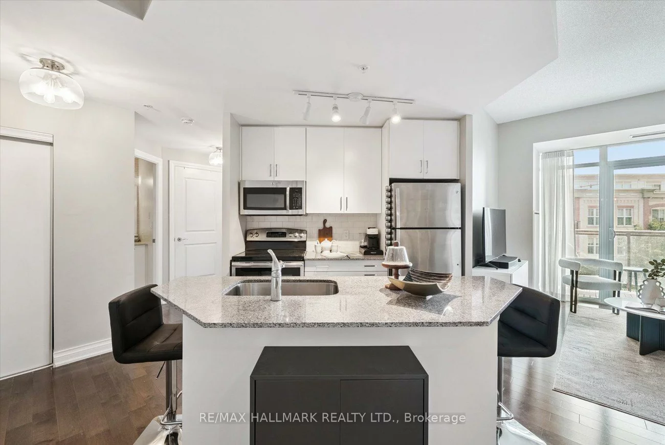 68, Main, Old Markham Village, Markham