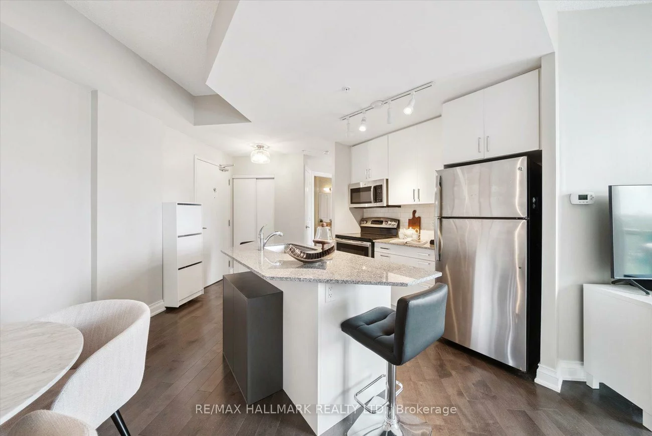 68, Main, Old Markham Village, Markham